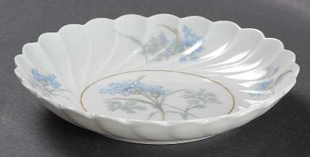 Bergere (Blue Flowers, Gold Verge) Fruit/Dessert (Sauce) Bowl