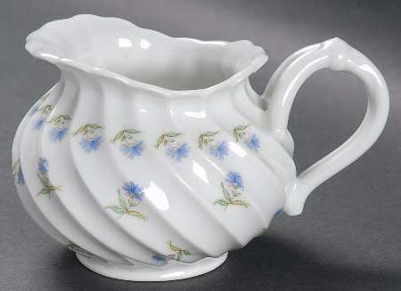 Bleuets Creamer