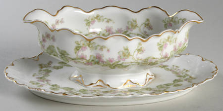 Charonne Gravy Boat with Attached Underplate