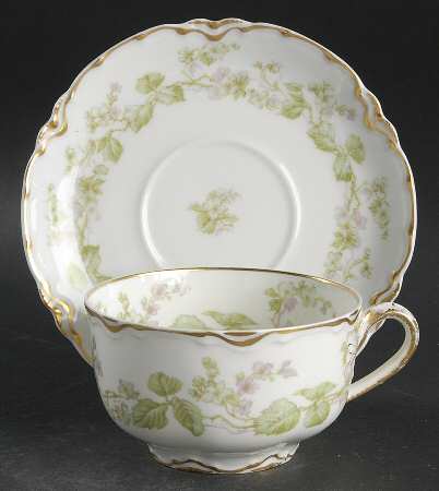 Charonne Flat Cup & Saucer Set