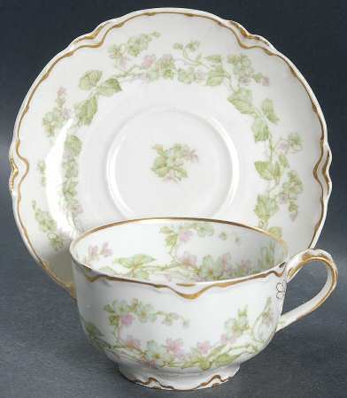 Charonne Flat Cup & Saucer Set