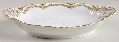 Clover Leaf 9" Oval Vegetable Bowl