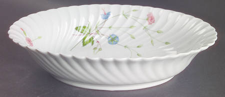 Florence (Newer, Swirl Edge, No Trim) 10" Oval Vegetable Bowl
