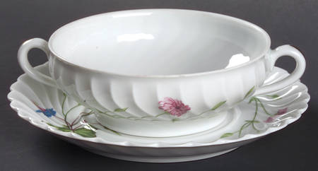 Florence (Newer, Swirl Edge, No Trim) Flat Cream Soup & Saucer Set