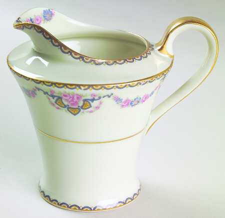 Flora Creamer