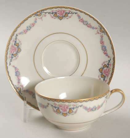 Flora Flat Cup & Saucer Set