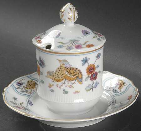 Golden Quail Marmalade & Lid w/Attached Underplate