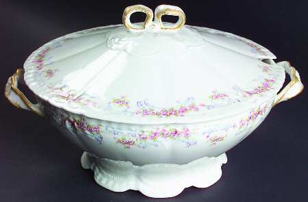 Schleiger 852-1 Tureen &  Lid by Haviland