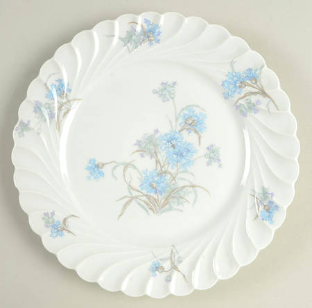 Bergere (Blue Flowers, No Verge Line) Luncheon Plate
