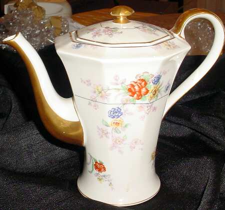 Jewel (White) Coffee Pot & Lid