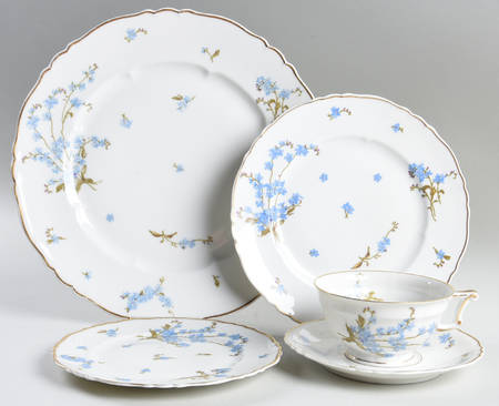 Montmery (Forget Me Nots) 5 Piece Place Setting