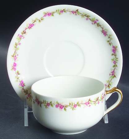 The Oporto Flat Cup & Saucer Set