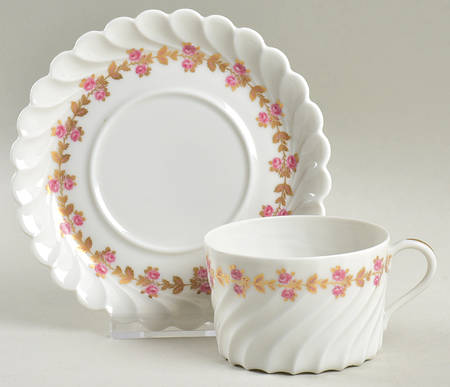 Plaisance Flat Cup & Saucer Set