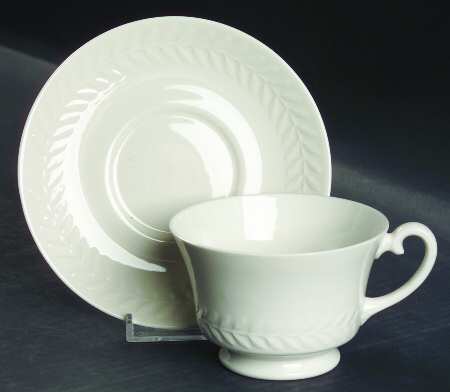 Regents Park White Footed Cup & Saucer Set