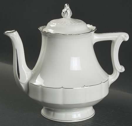Rivoli (Platinum Trim) Teapot & Lid