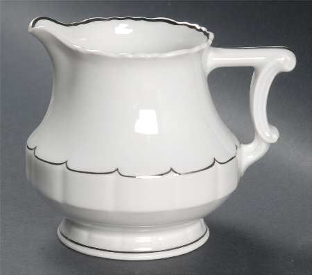 Rivoli (Platinum Trim) Creamer
