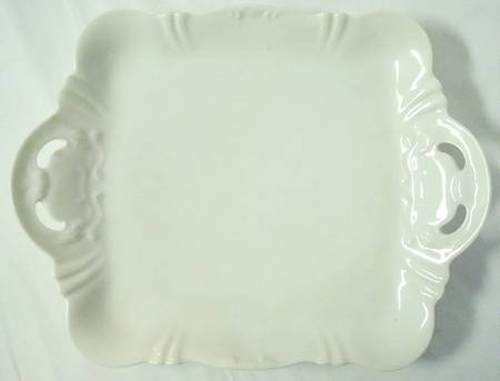 Saint Cloud Square Handled Cake Plate