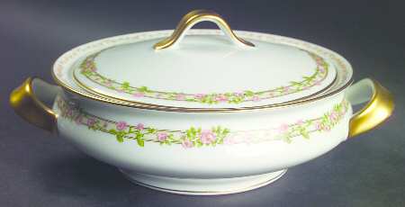 Schleiger 1084 Round Covered Vegetable