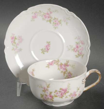Schleiger 1131 Flat Cup & Saucer Set