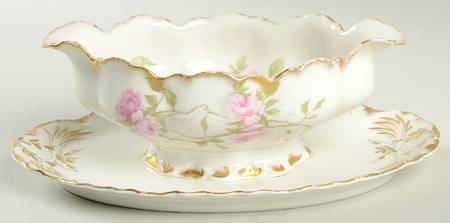 Schleiger 1151B Gravy Boat with Attached Underplate