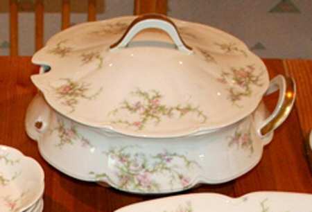 Schleiger 154D Tureen &  Lid by Haviland