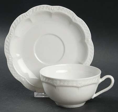 Schleiger 205 Flat Cup & Saucer Set