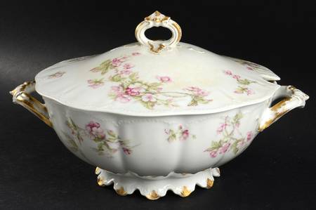 Schleiger 241A Tureen &  Lid