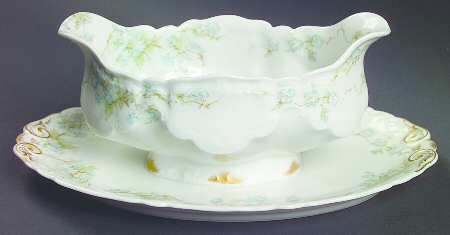 Schleiger 248L Gravy Boat with Attached Underplate