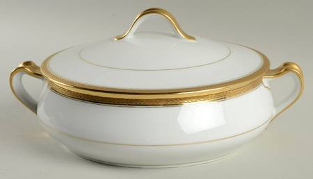 Schleiger 276 Round Covered Vegetable