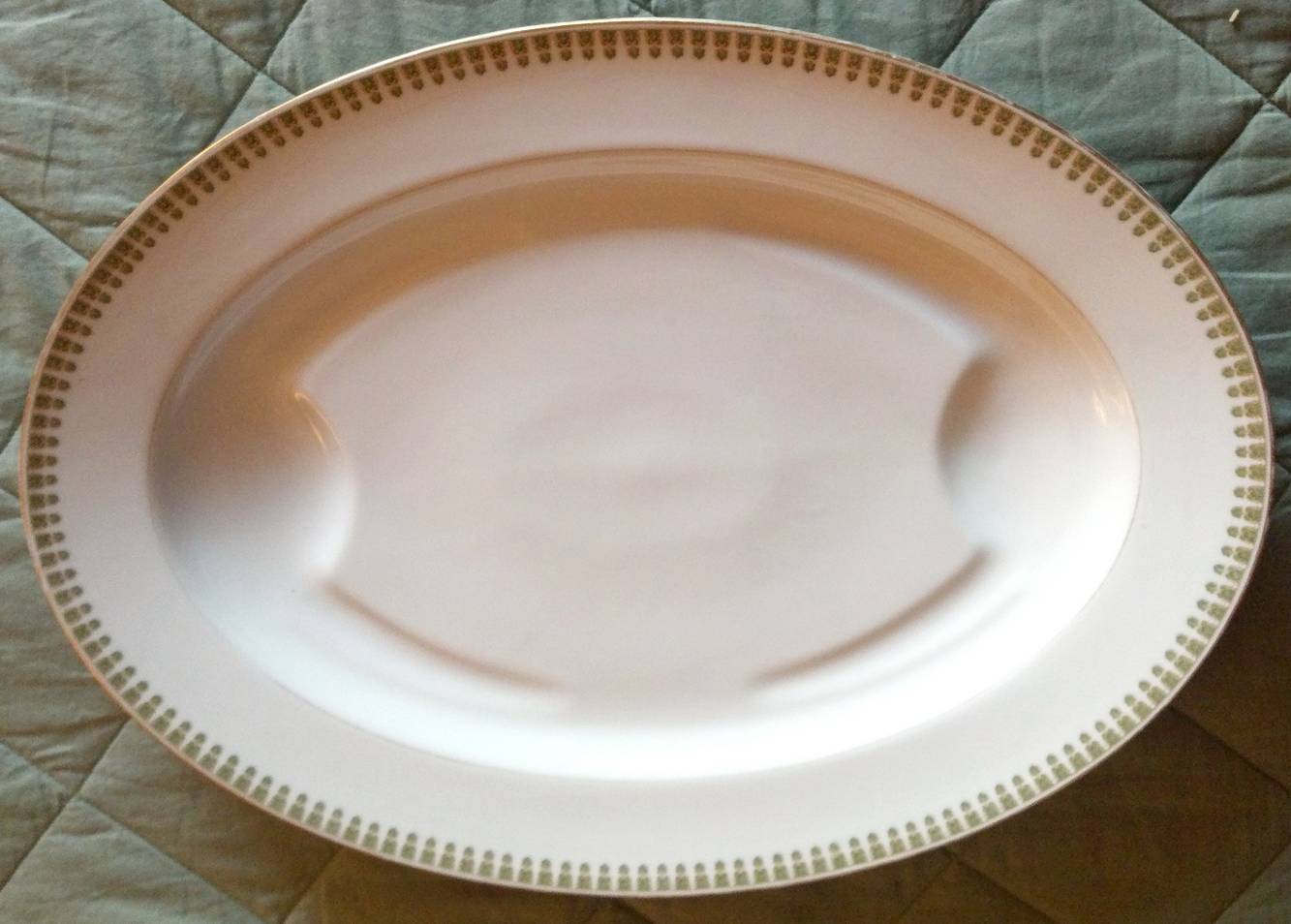 Schleiger 280a 14" Oval Serving Platter