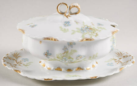 Schleiger 52b Gravy Boat w/Attached Underplate & Lid