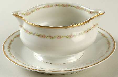 Schleiger 626 Gravy Boat with Attached Underplate by Haviland