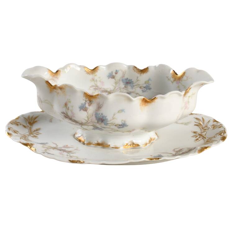 Schleiger 70 Gravy Boat with Attached Underplate