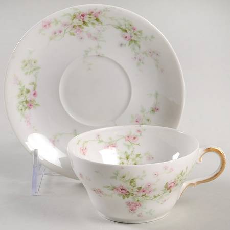 Flat Cup & Saucer Set