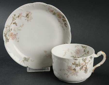 Schleiger 86 Flat Cup & Saucer Set