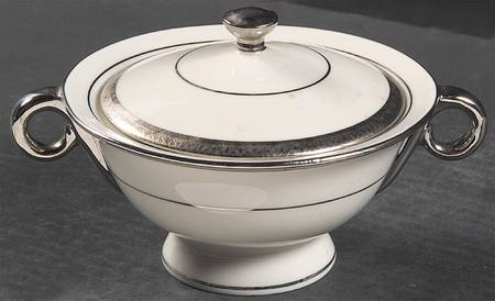 Shelton Sugar Bowl & Lid