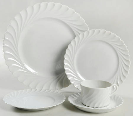 Torse White (Newer, Post 1950) 5 Piece Place Setting
