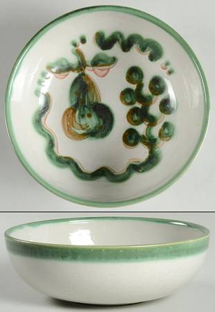 Pear and Grape Green 8" Round Vegetable Bowl