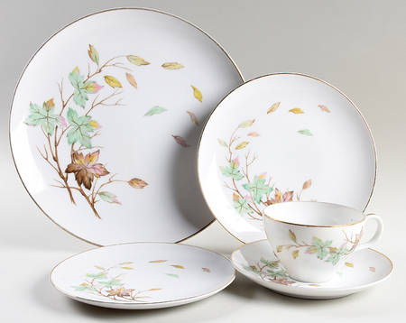 Swirling Leaves 5 Piece Place Setting