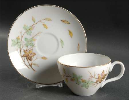 Swirling Leaves Flat Cup & Saucer Set