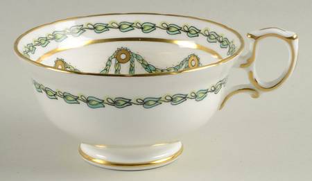 13698 (Scalloped) by Hammersley