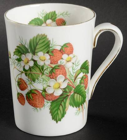 Strawberry Ripe (Small Scallops On Edge) Mug