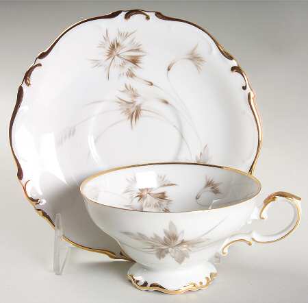 Arabesque Footed Cup & Saucer Set