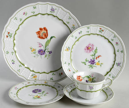 Chambord 5 Piece Place Setting