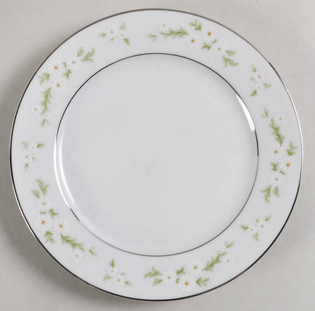 Daisy Wreath Salad Plate