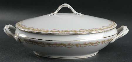 HC176 Oval Covered Vegetable