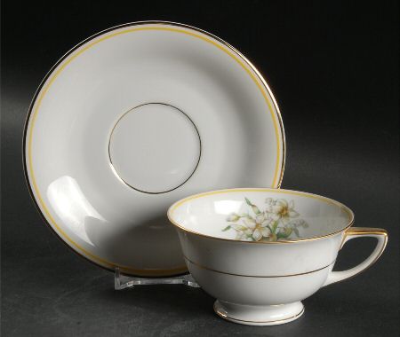 Footed Cup & Saucer Set