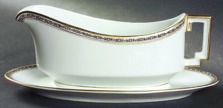 HC288 Gravy Boat with Attached Underplate