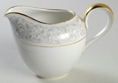 HC329 Creamer by Heinrich - H&C