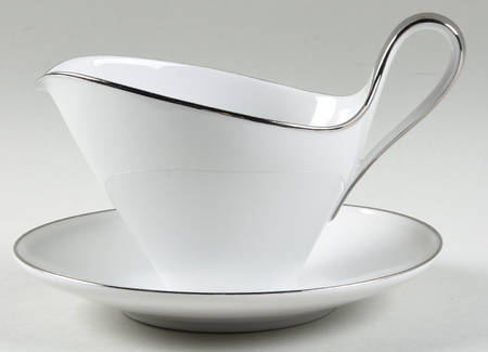 Platinum Band Gravy Boat with Attached Underplate